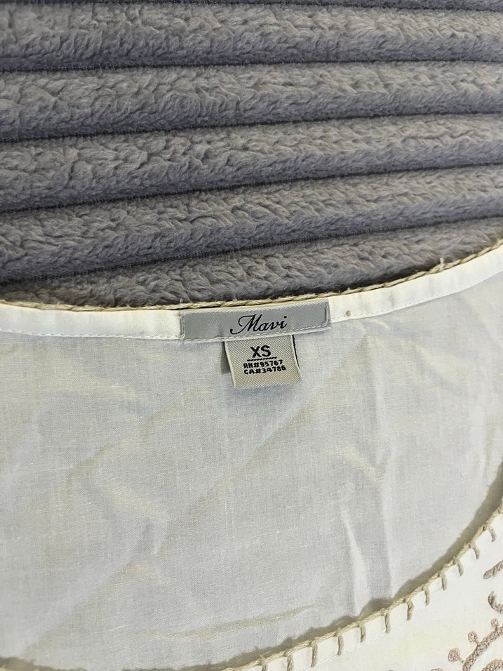 Nakışlı Beyaz Pamuklu Vintage Bohem Bluz - Görsel 2