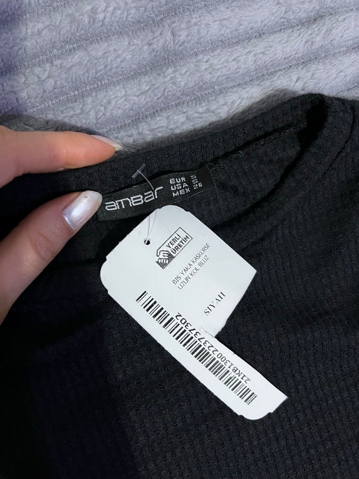 Siyah Crop Bluz - Görsel 3