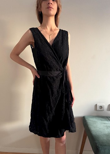 Dantel Detaylı Siyah Midi Elbise - Görsel 16