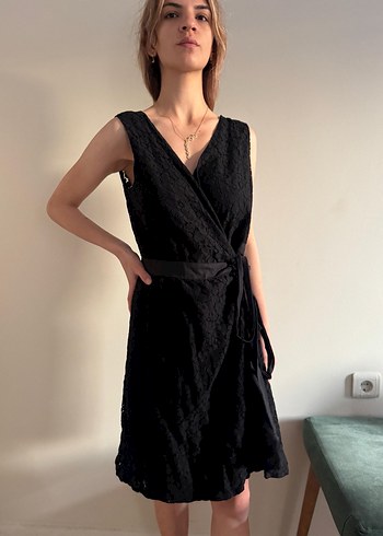 Dantel Detaylı Siyah Midi Elbise - Görsel 17