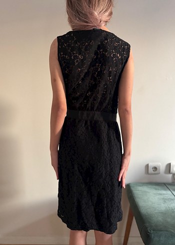 Dantel Detaylı Siyah Midi Elbise - Görsel 15