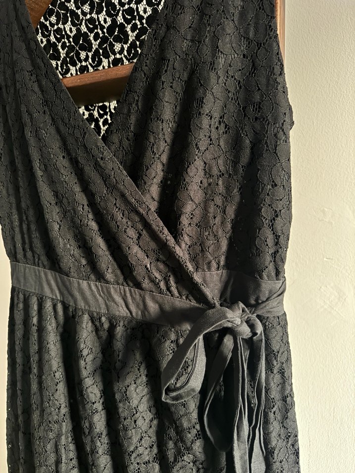 Dantel Detaylı Siyah Midi Elbise - Görsel 2