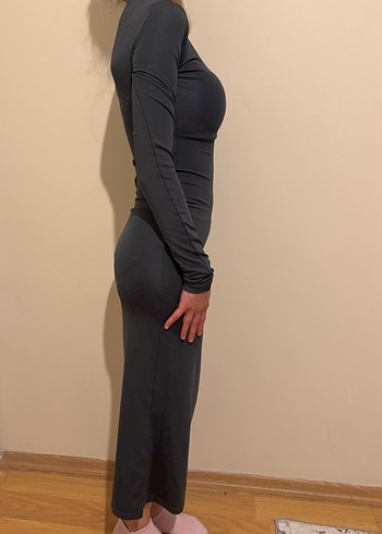 Siyah Uzun Kollu Uzun Elbise - Görsel 9