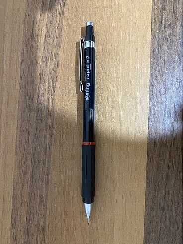 Rotring rapid 0.7 kalem