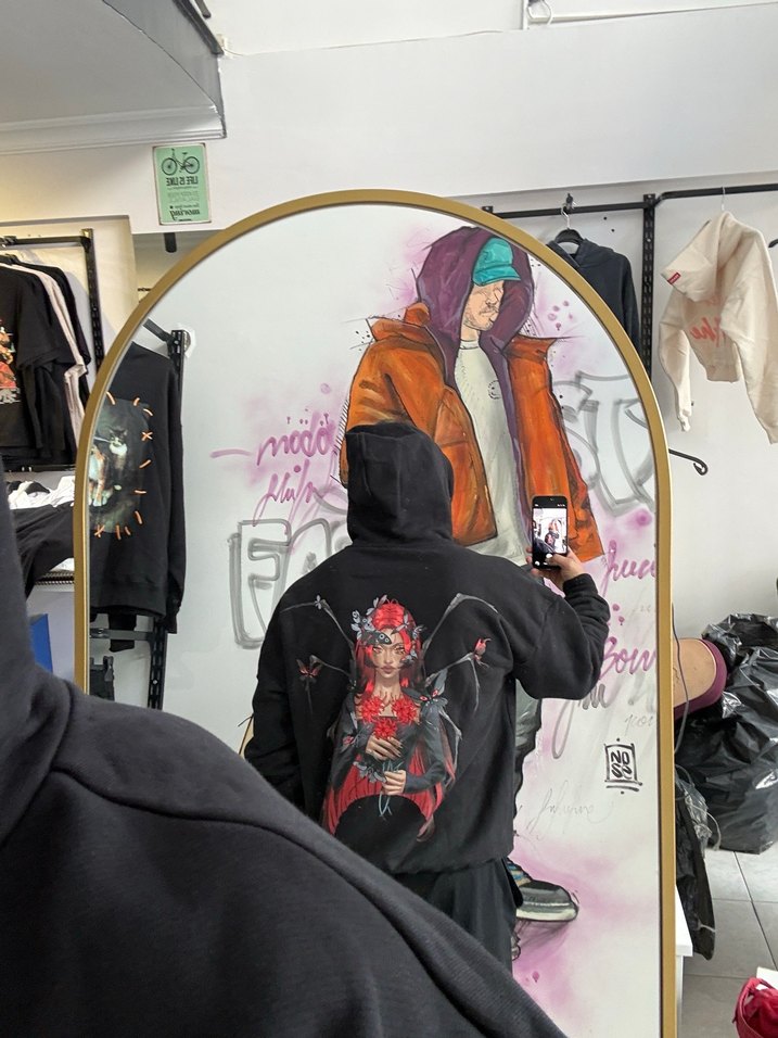 Siyah Kapüşonlu Baskılı Oversize Sweatshirt - Görsel 2