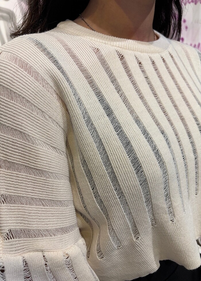 Delikli Kazak - Görsel 2