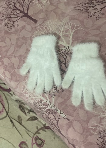 Beyaz Kürklü Kız Eldiveni - Görsel 2