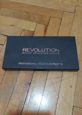 Revolution Revolution New Trals vs Neutrals Far Paleti