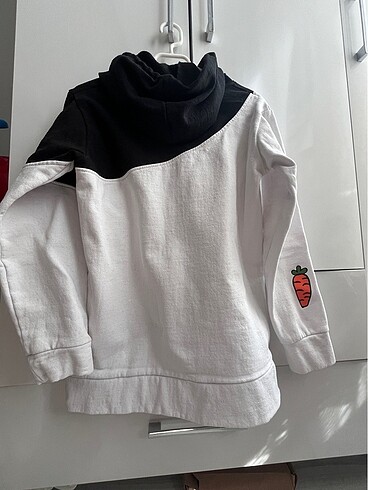Zara Sweatshirt