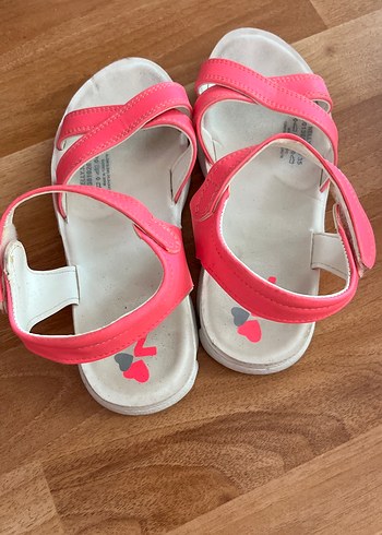 Flo Ayakkabı Pembe Kız Çocuk Cırt Cırtlı Sandalet