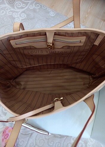 Beden Louis Vuitton modeli çanta