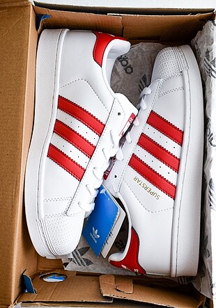 Adidas Superstar