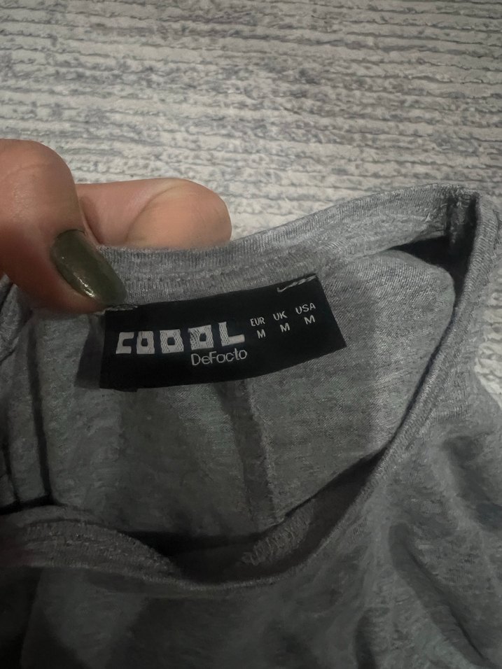 Gri dar  Tişört - Görsel 2