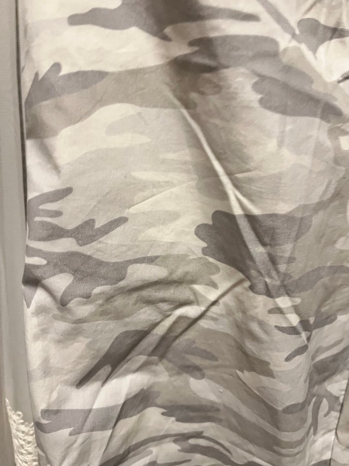 Gri Kamuflaj Desenli Bol Kesim Keten Pantolon - Görsel 2