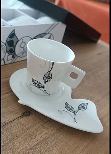 İki takım mevcut kahve takimi - Görsel 3