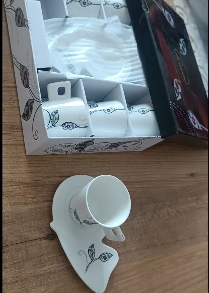 İki takım mevcut kahve takimi - Görsel 2