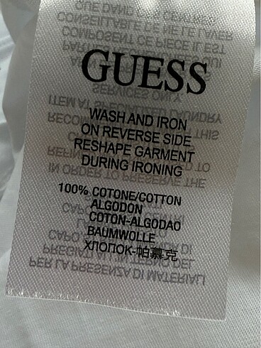 m Beden Guess tshirt