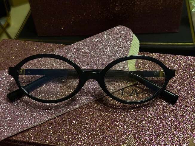 Miu miu gözlük