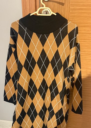 Zara Siklik Ve Rahatlik Siyah Bordo Argyle Triko Elbise