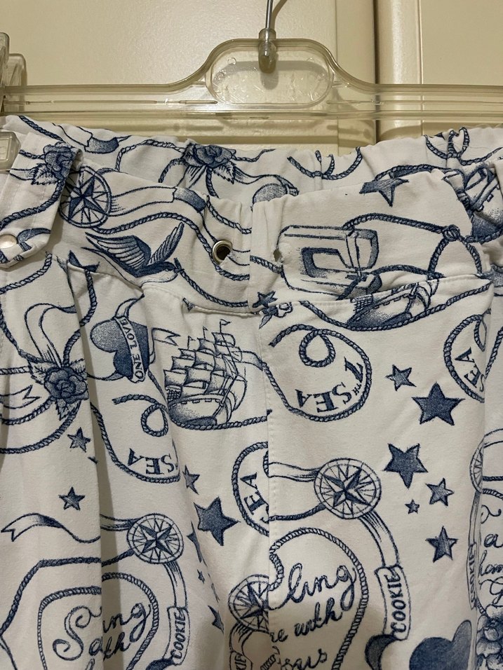 Desenli Beyaz Midi Likralı Pantolon - Görsel 2