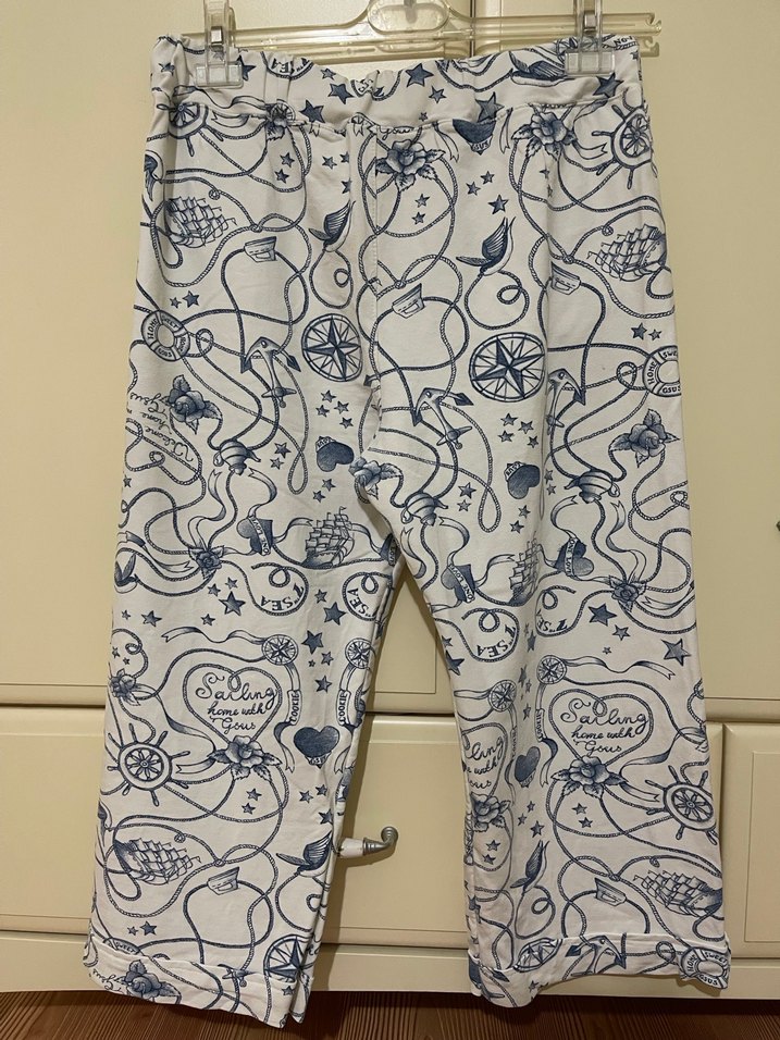 Desenli Beyaz Midi Likralı Pantolon - Görsel 4