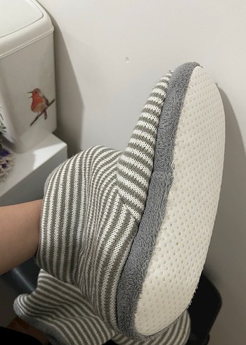 Gri Örgü Sıcak Tutan Ev Terliği - Görsel 5