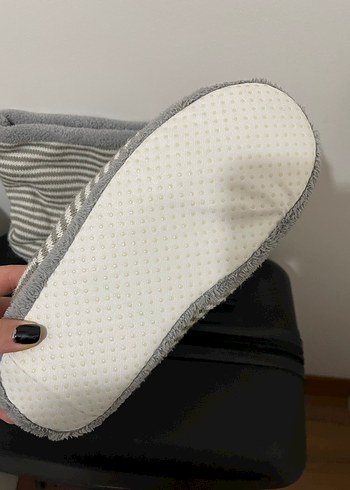 Gri Örgü Sıcak Tutan Ev Terliği - Görsel 2