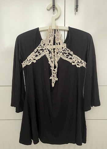 Dantel Detaylı Siyah V Yaka Kadın Bluz - Görsel 2