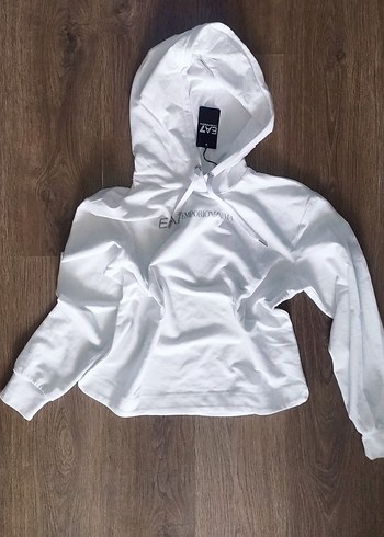 beyaz EA7 - Görsel 3