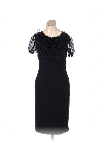 PreLoved Kısa Elbise %70 İndirimli.