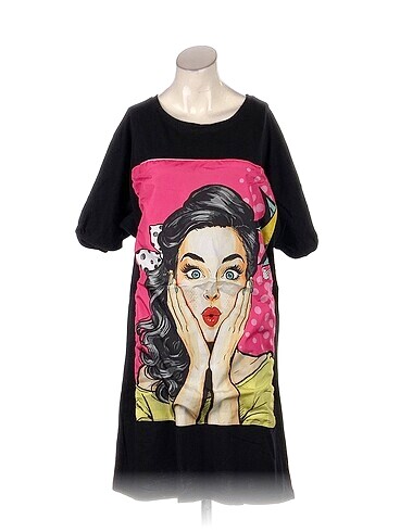PreLoved Kısa Elbise %70 İndirimli.