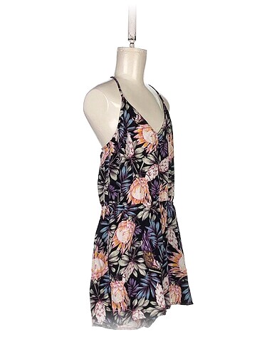 H&M H&M Kısa Tulum %70 İndirimli.