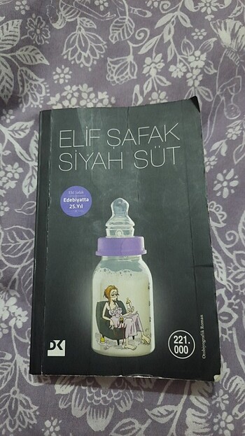 Elif şafak siyah süt