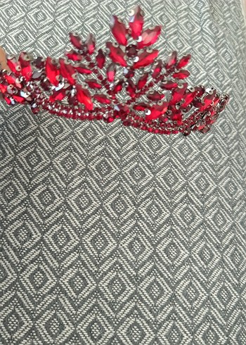 Kırmızı kına tacı - Görsel 2