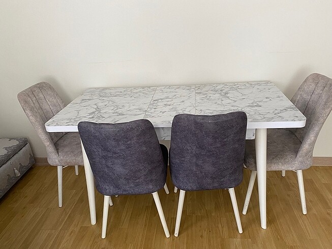 Ikea 4 kişilik mutfak masası