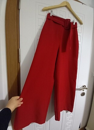 Trendyol bol paça kırmızı ,kemerli pantolon 