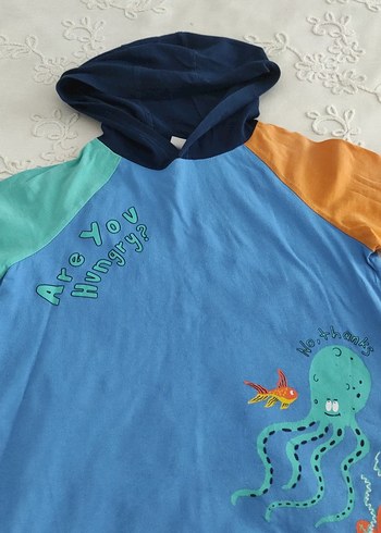 Renkli Kapüşonlu Erkek Çocuk Kısa Kollu  tişört - Görsel 2