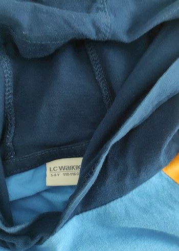 Renkli Kapüşonlu Erkek Çocuk Kısa Kollu  tişört - Görsel 3