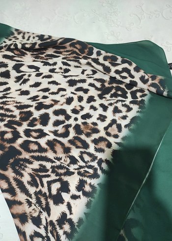 İpekevi Yeşil Leopar Desenli Kadın şal