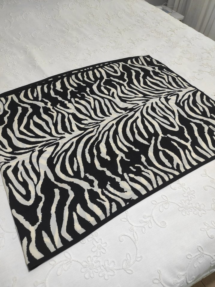 Kadın Siyah Zebra Desenli şal - Görsel 2