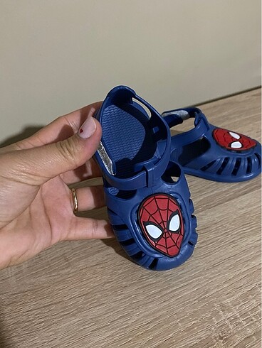21 Beden LCW ÇOCUK SANDALET