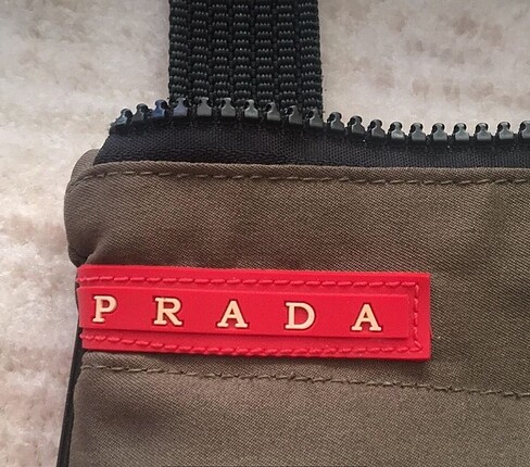 Prada Çanta