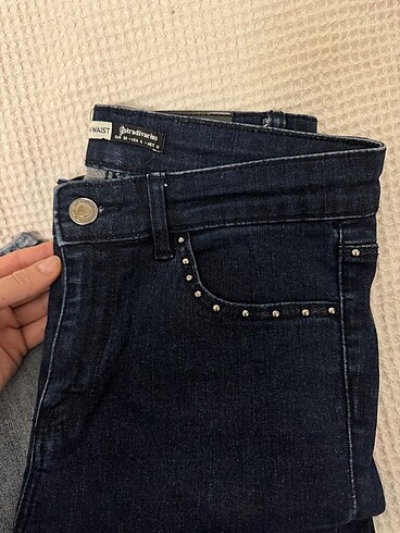 36 Beden lacivert Renk Stradivarius Taşlı Jean