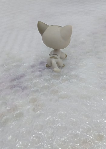 Pastel Beyaz Kedi Figürü
