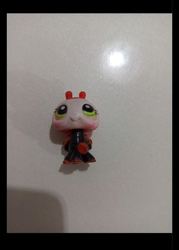 Küçük Gri Siyah Kedi Figürü