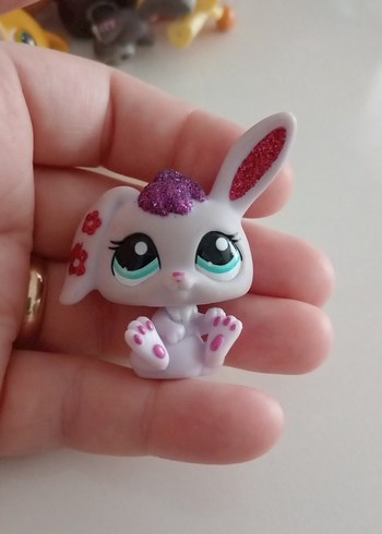 Pembe Parlak Kulaklı Minik Tavşan Figür Oyuncak