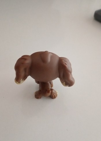 Kahverengi Sevimli Köpek Figürü