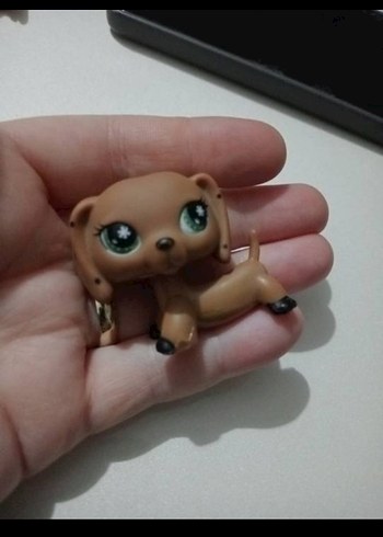 Pastel Kahverengi Küçük Köpek Figürü