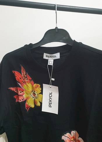 universal Beden siyah Renk İpekyol model nakışlı tshirt