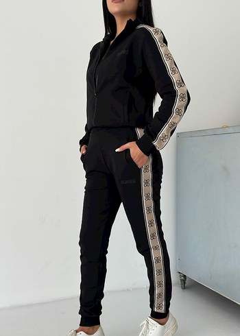 Etiketli Guess model ikili takim